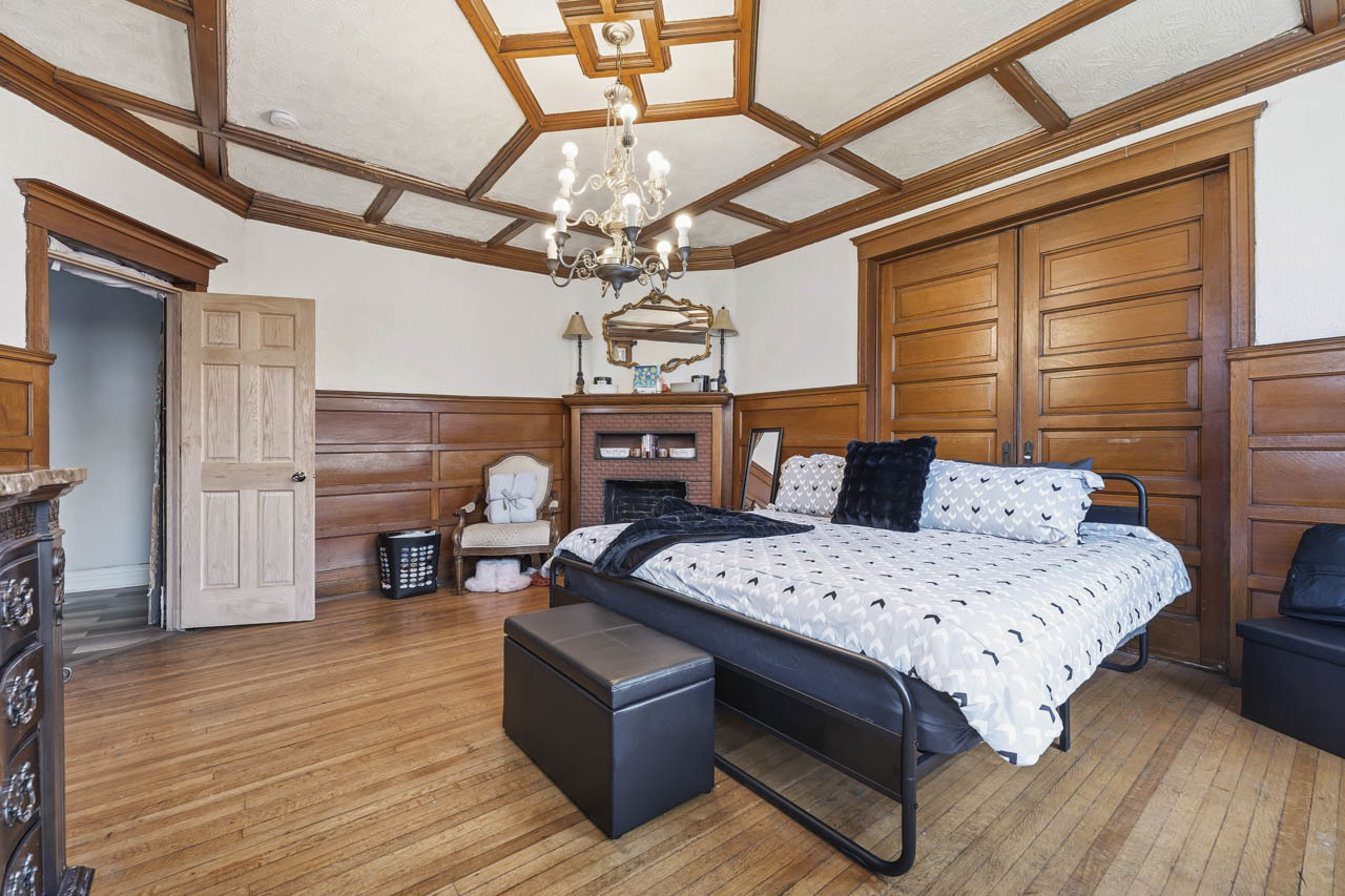 51 W 21st Street Property Photo 10