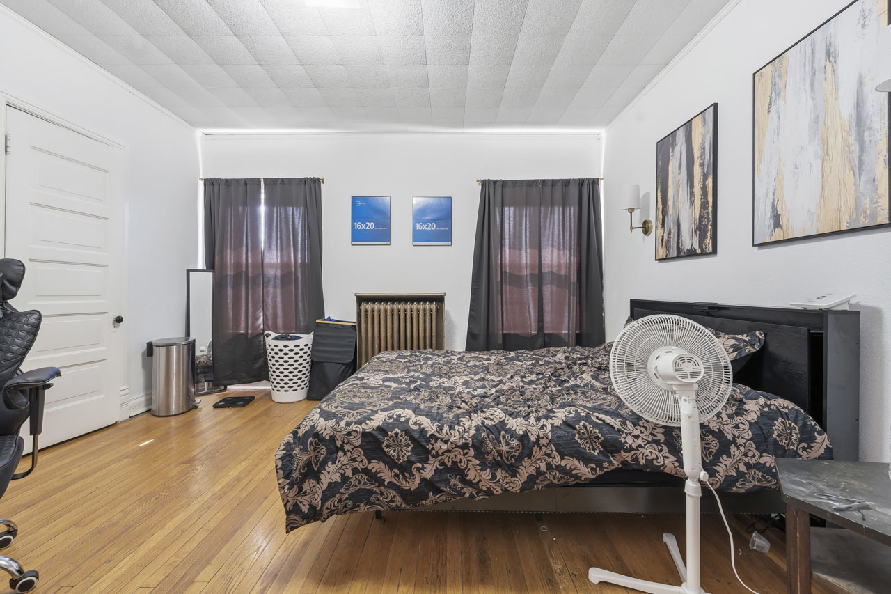 51 W 21st Street Property Photo 14