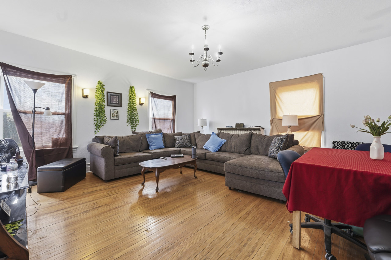 51 W 21st Street Property Photo 15