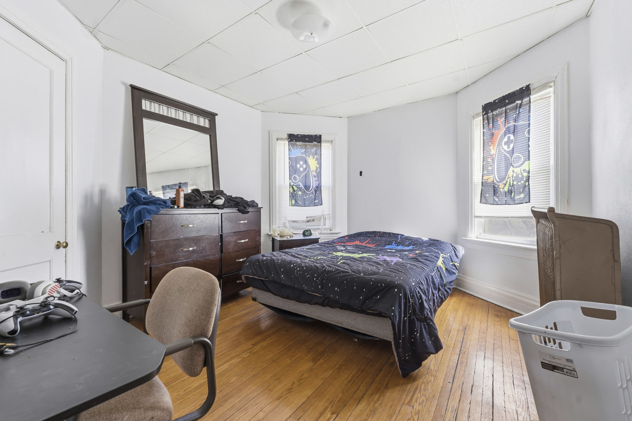 51 W 21st Street Property Photo 18