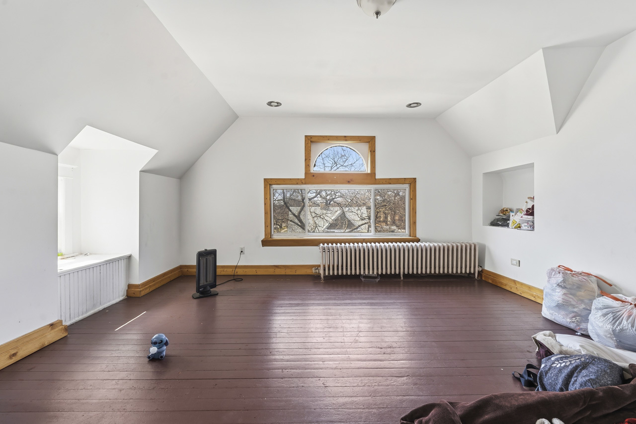 51 W 21st Street Property Photo 22