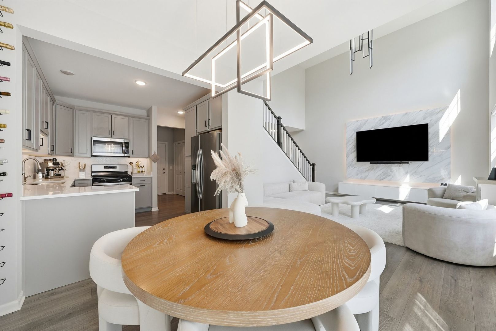 8624 Archer Avenue 3 Property Photo 14