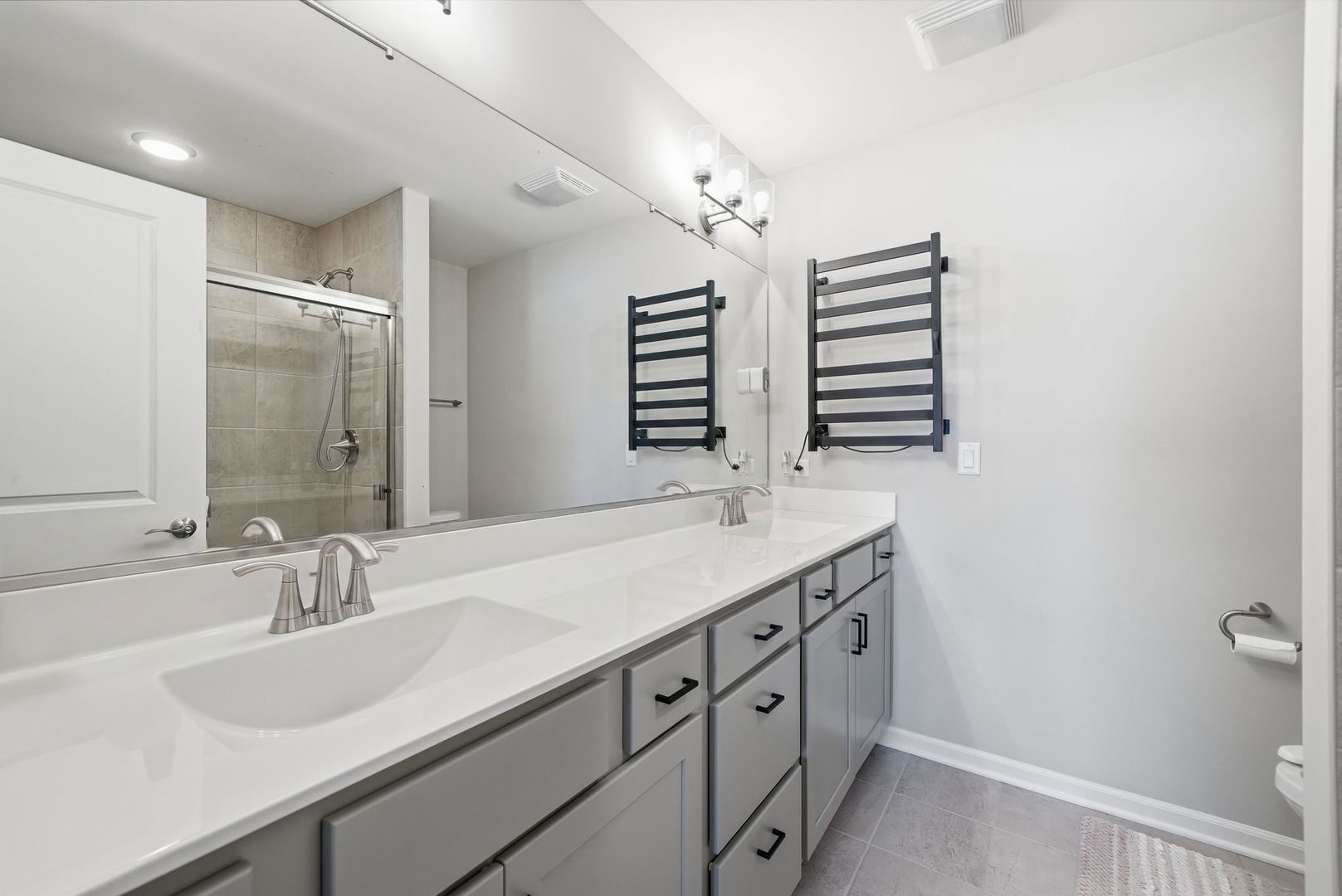 8624 Archer Avenue 3 Property Photo 22