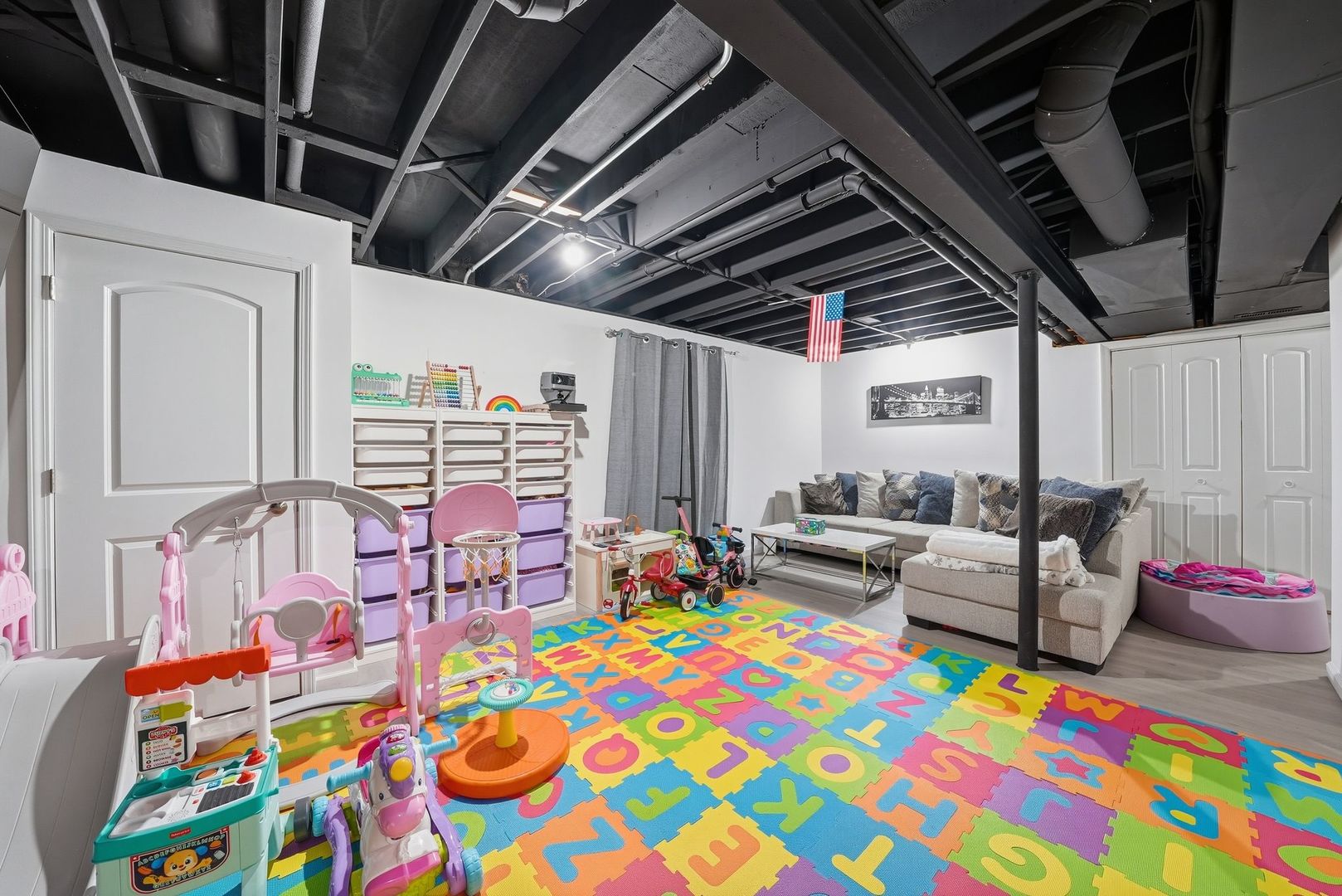 8624 Archer Avenue 3 Property Photo 29