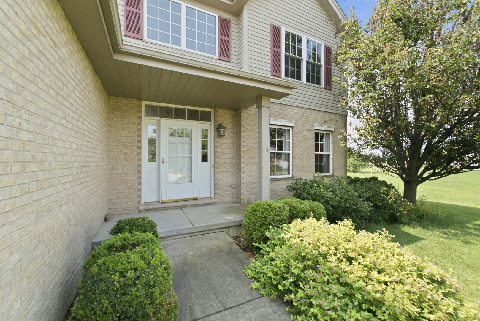 526 Gipp Drive Property Photo 3