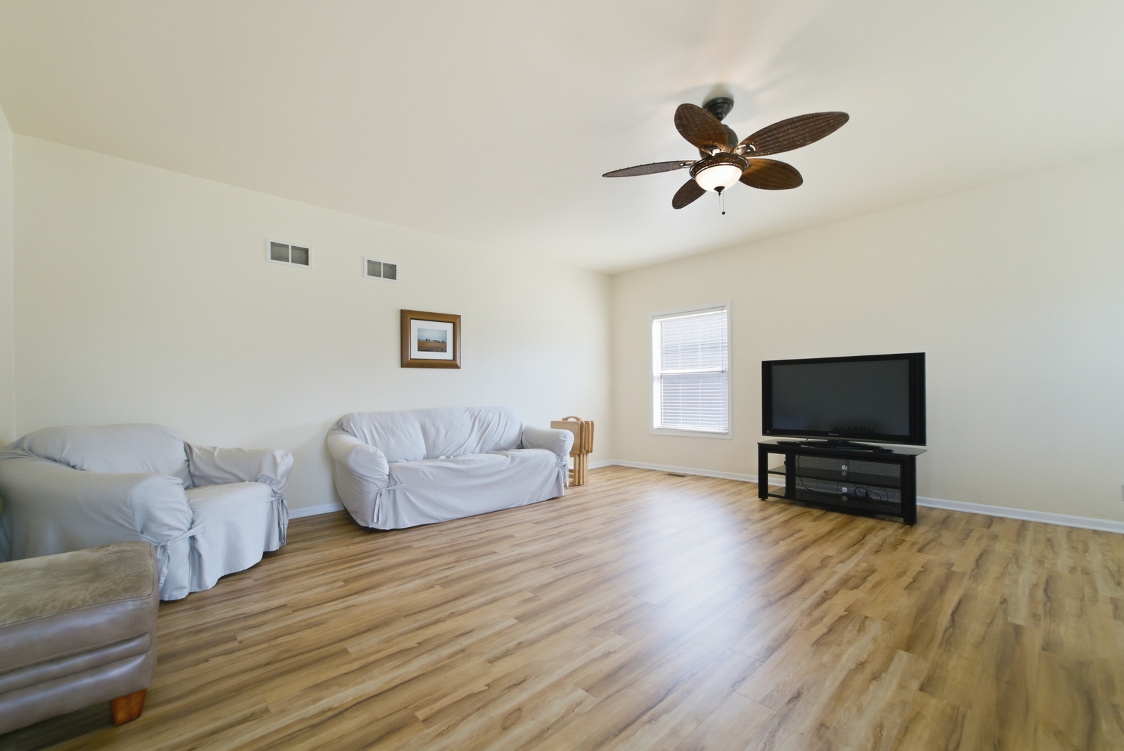 526 Gipp Drive Property Photo 6