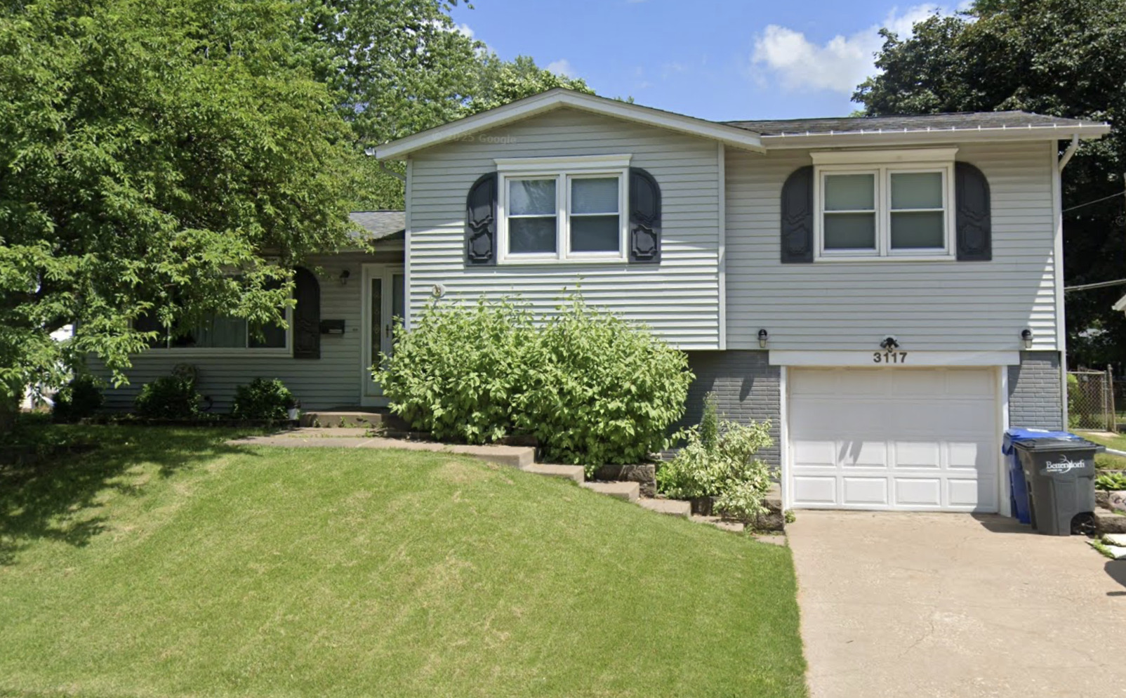 3117 Windsor Drive Property Photo 1