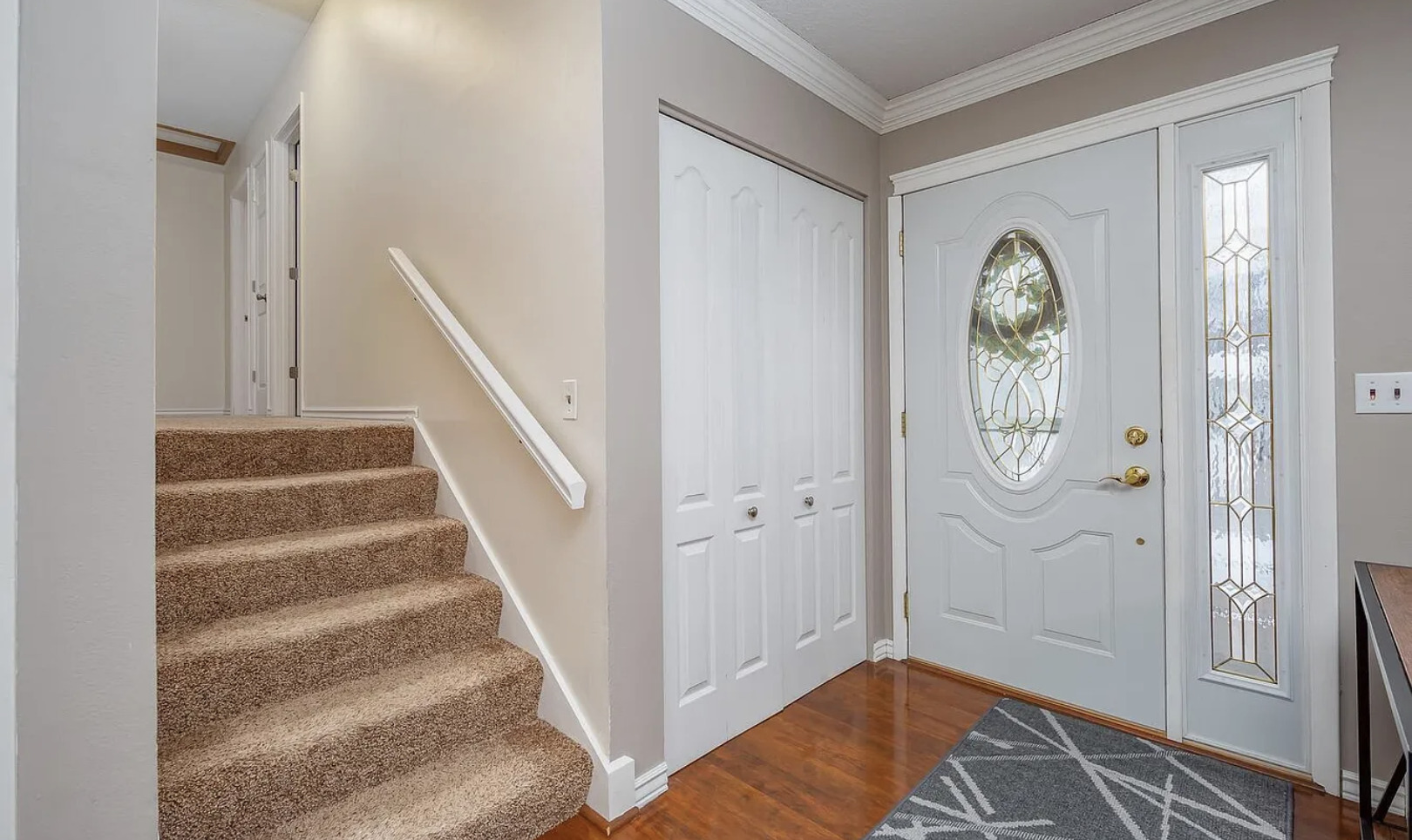 3117 Windsor Drive Property Photo 2
