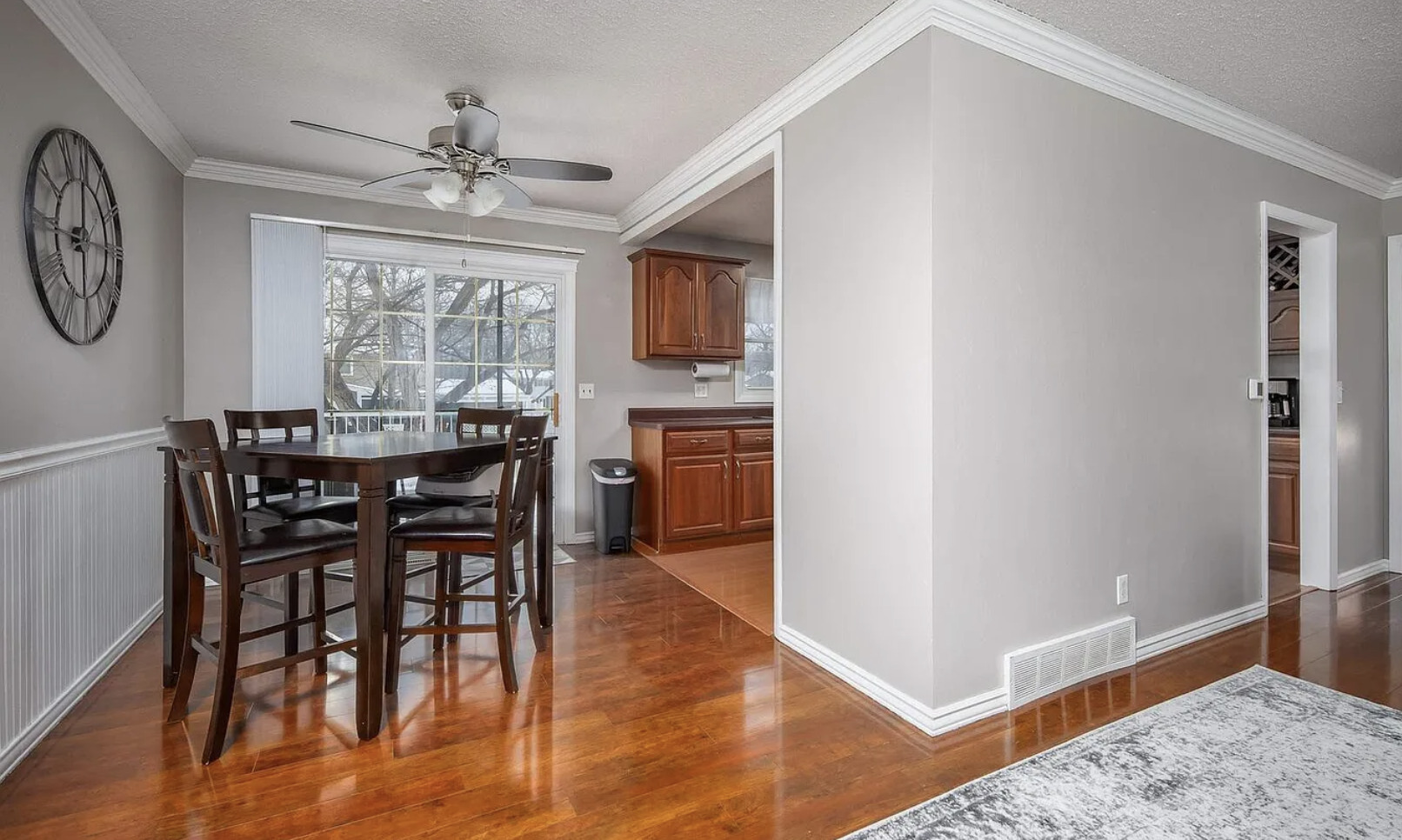3117 Windsor Drive Property Photo 6