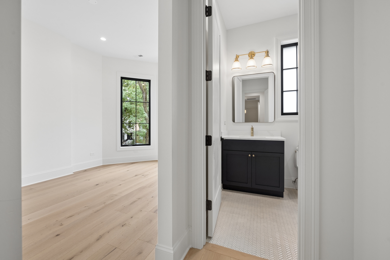 12698952 Property Photo 17