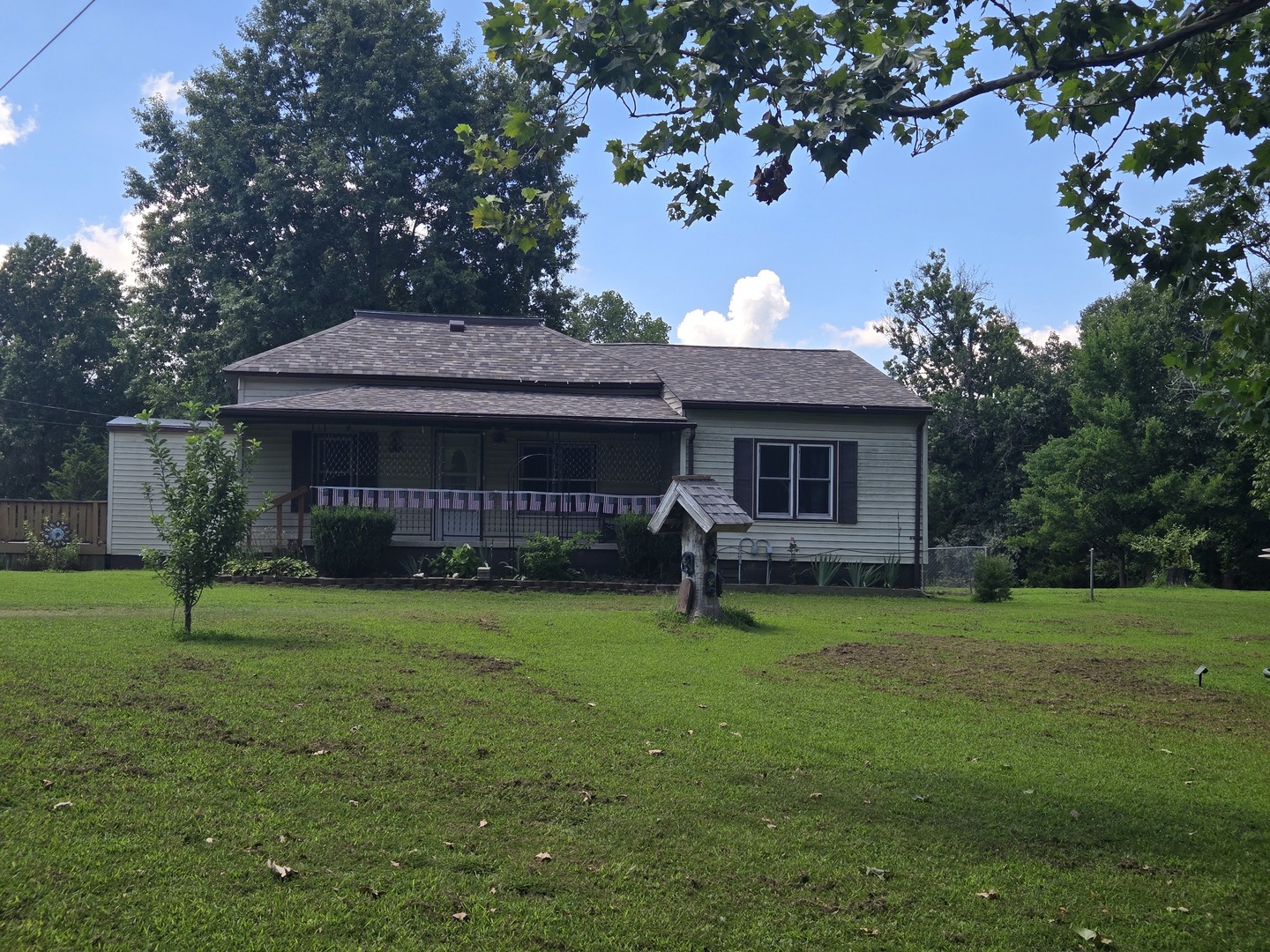 4707 E Il Highway 15 Property Photo 2