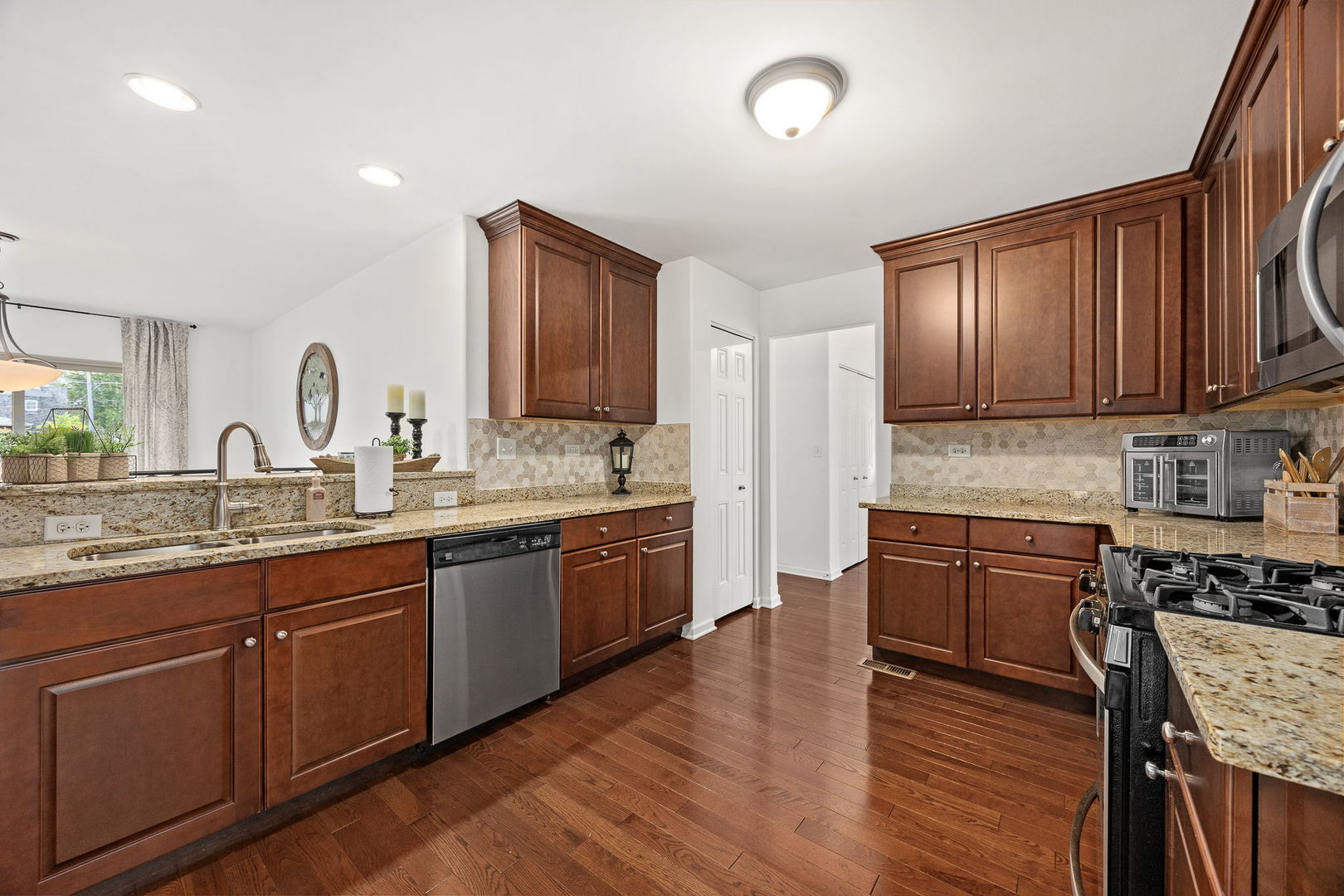 1108 Norley Avenue Property Photo 9