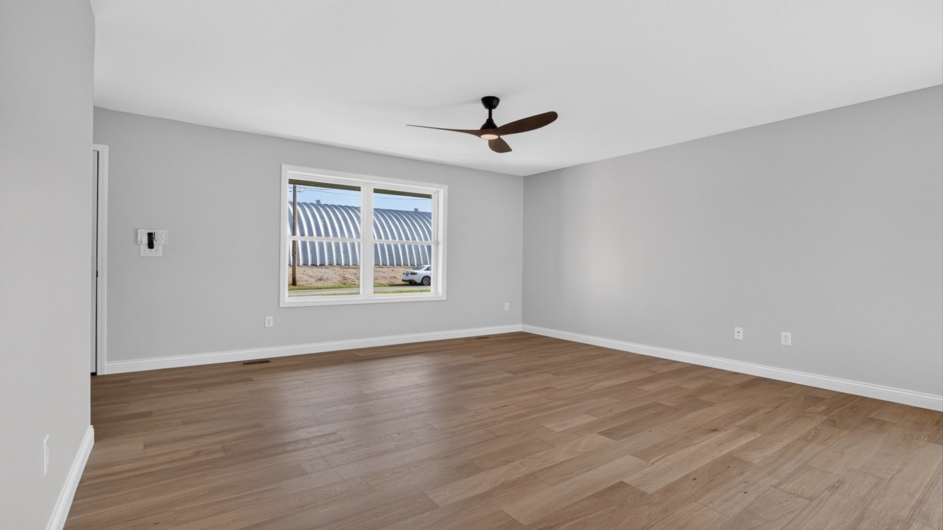 902 W South Street Property Photo 11