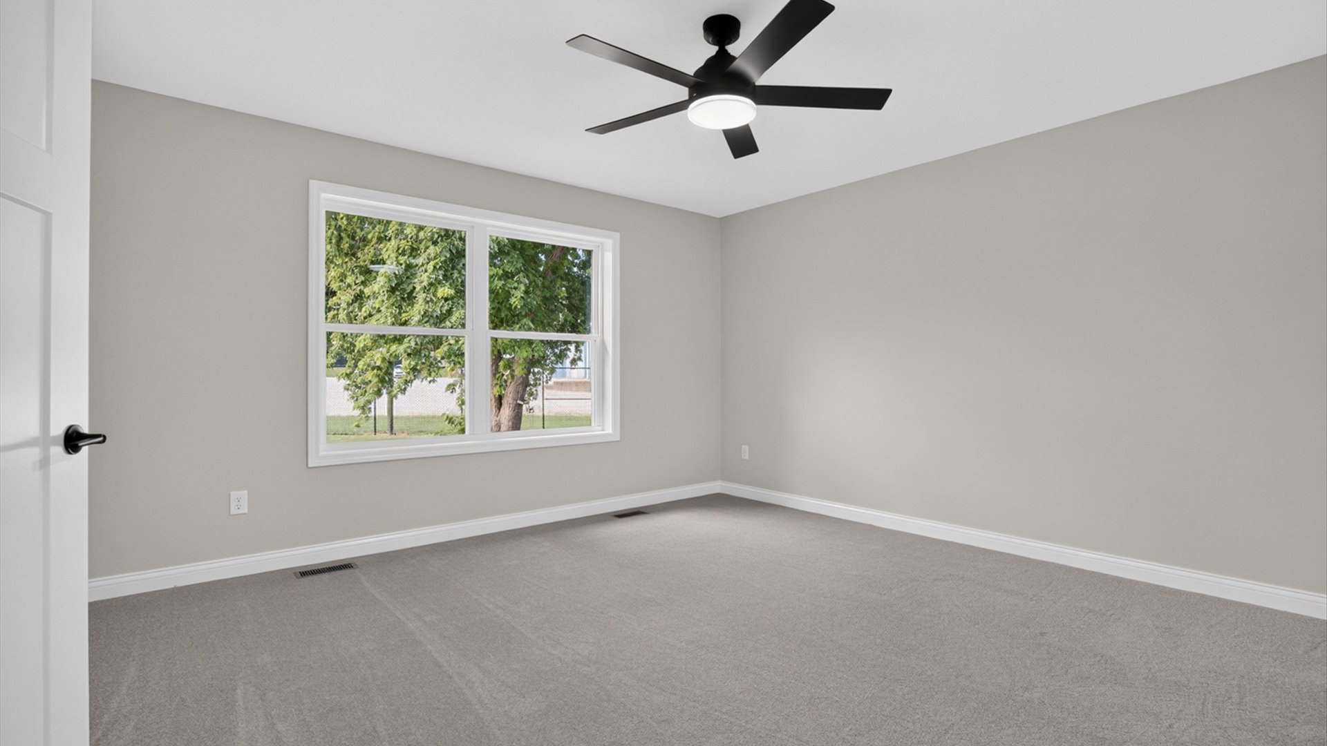 902 W South Street Property Photo 26