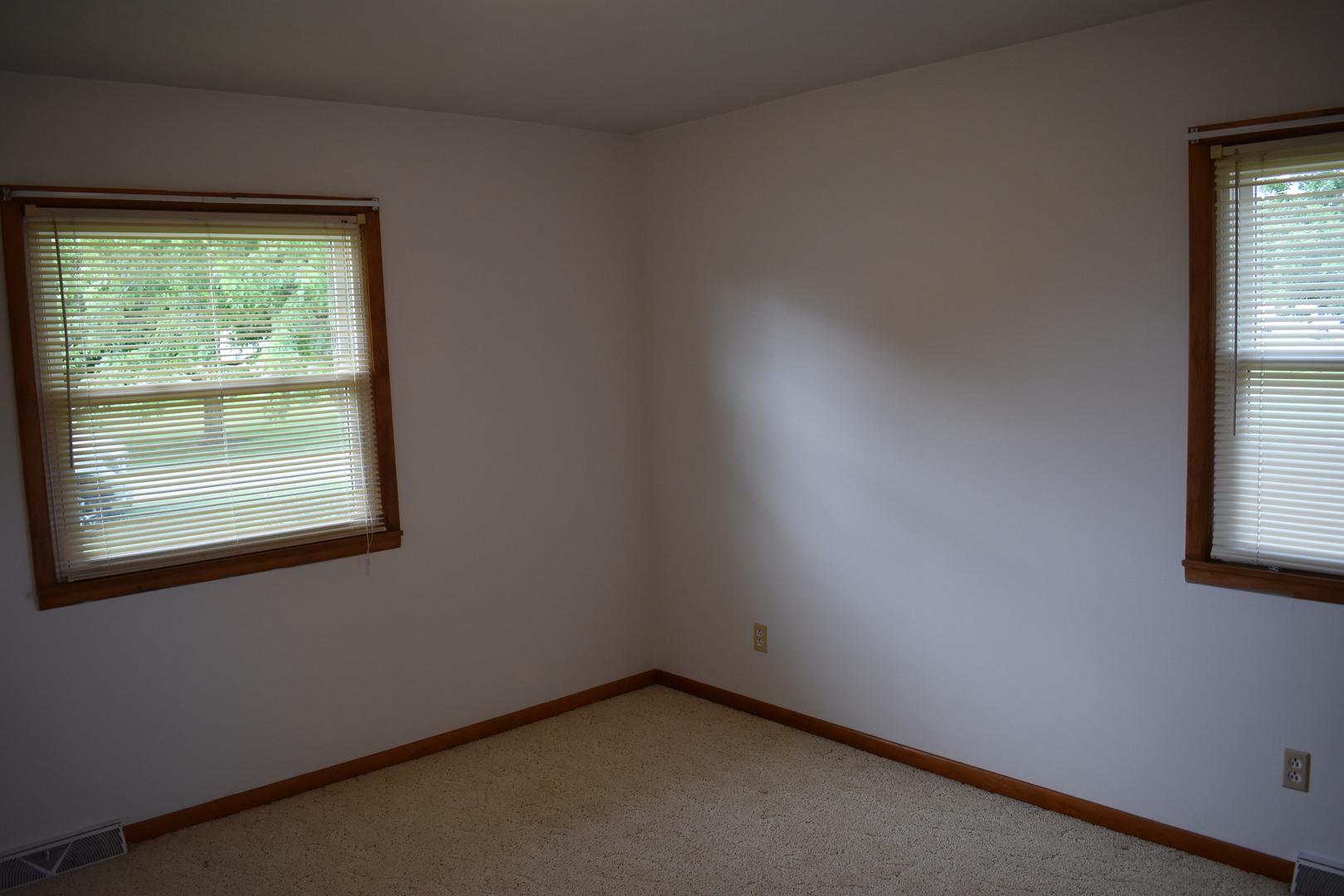 301 E Ririe Place Property Photo 15