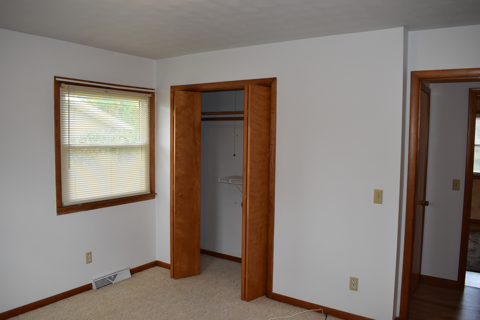 301 E Ririe Place Property Photo 16
