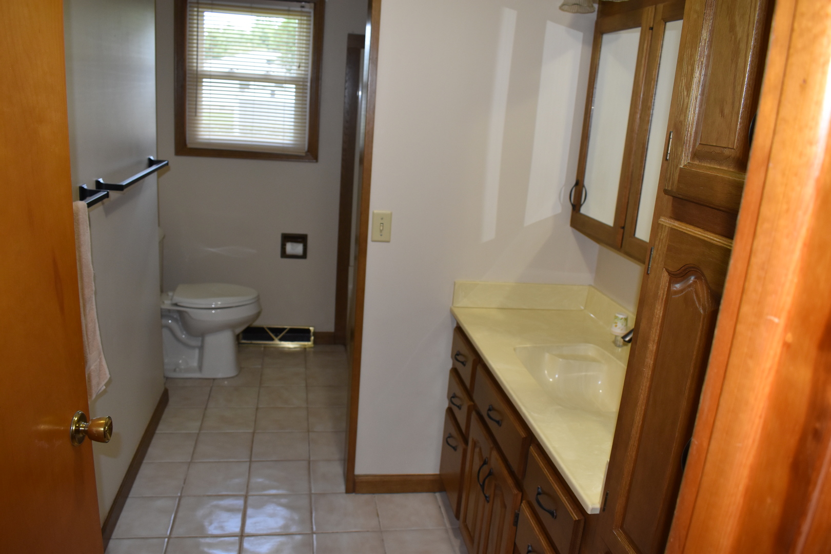 301 E Ririe Place Property Photo 17