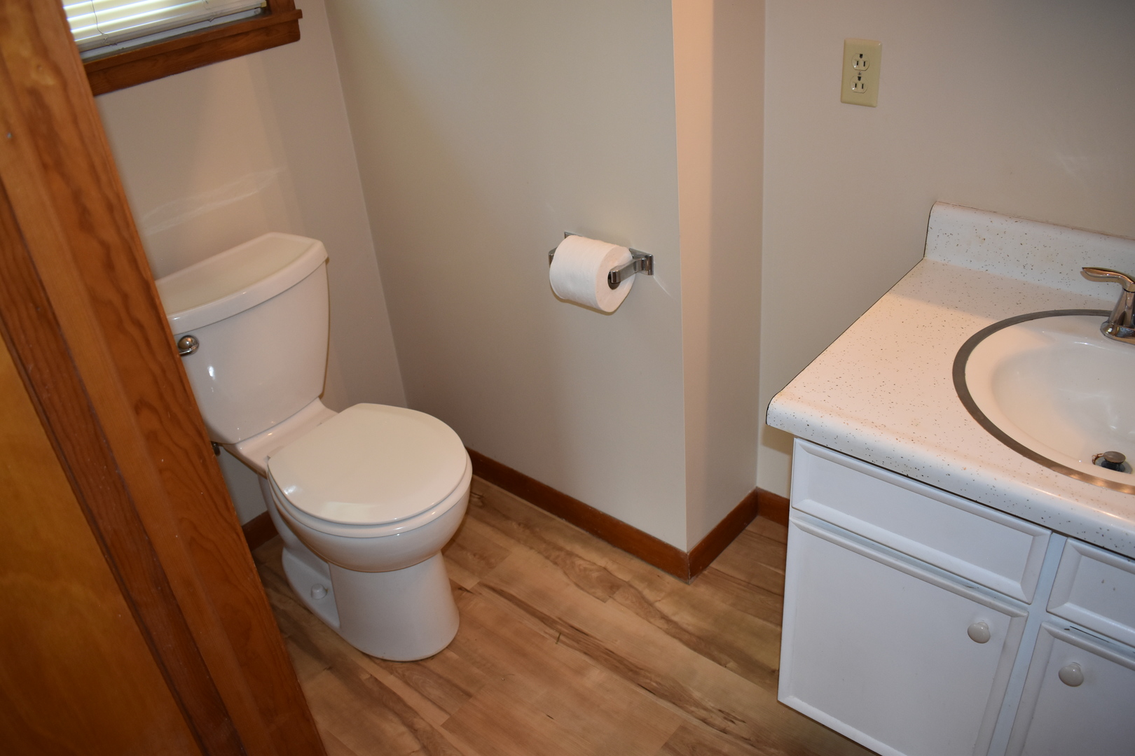 301 E Ririe Place Property Photo 20