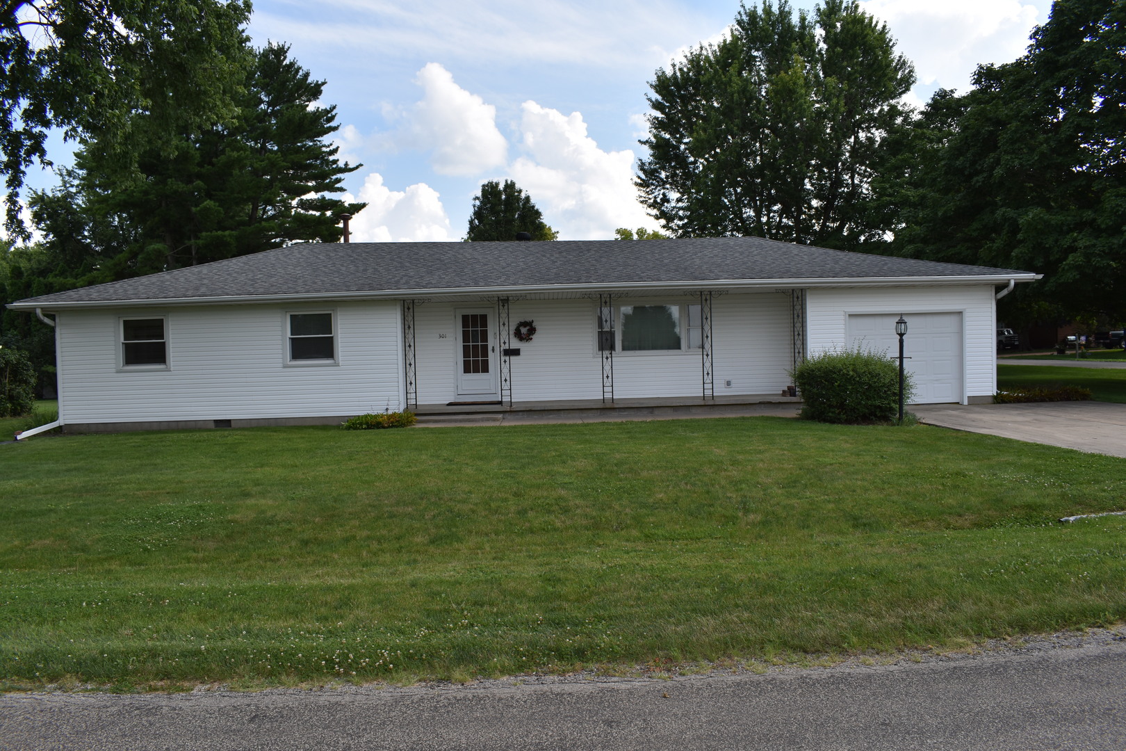 301 E Ririe Place Property Photo 24