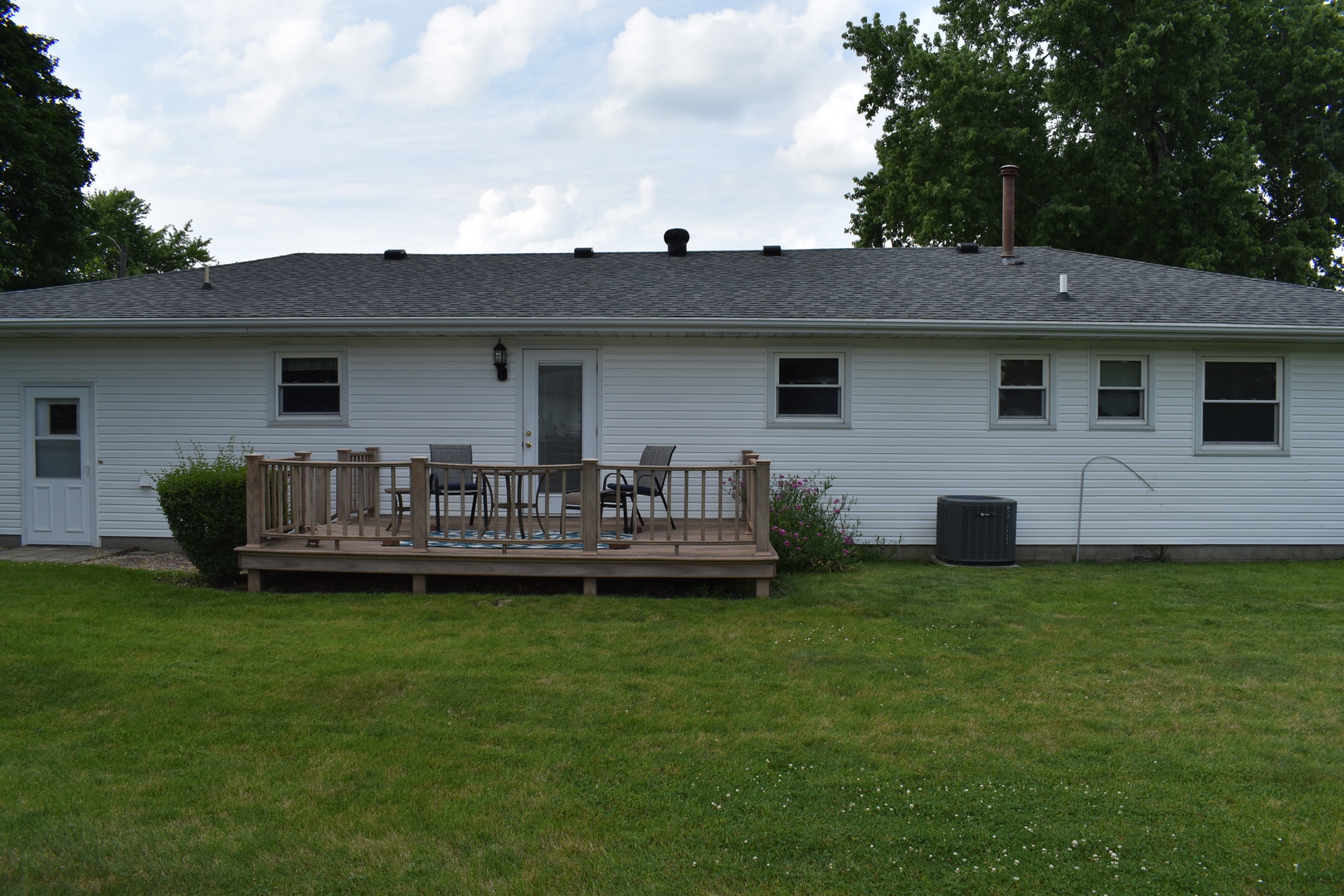 301 E Ririe Place Property Photo 26