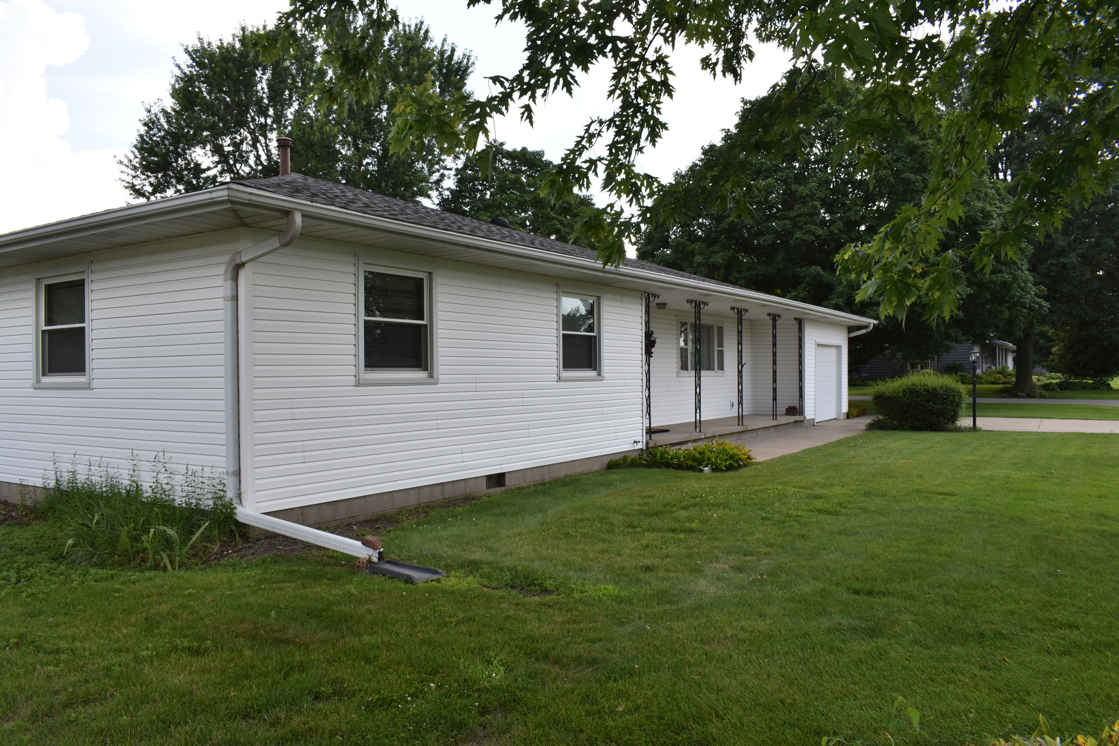 301 E Ririe Place Property Photo 27