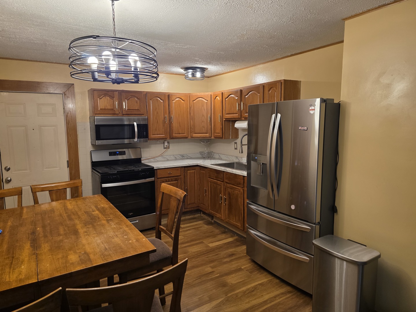 21716 Orion Avenue Property Photo 6