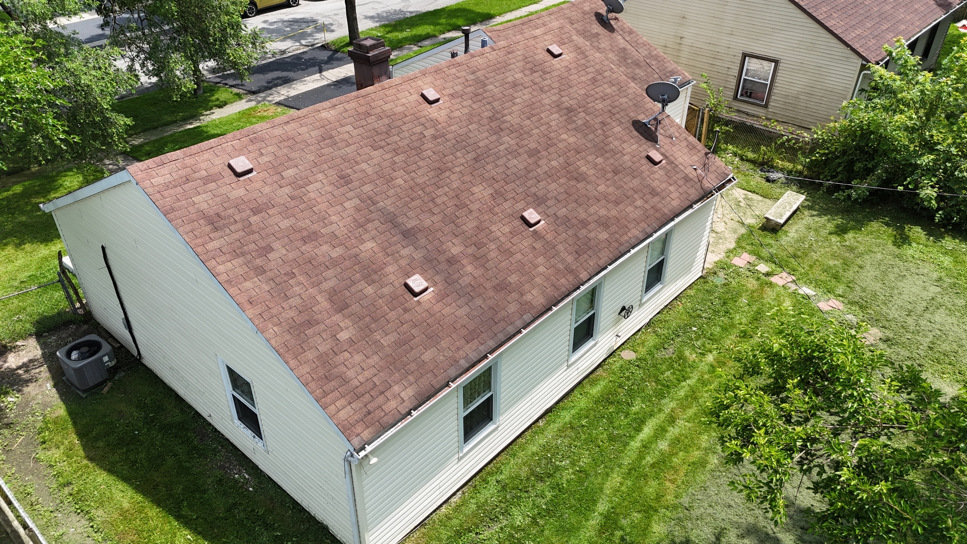 21716 Orion Avenue Property Photo 8