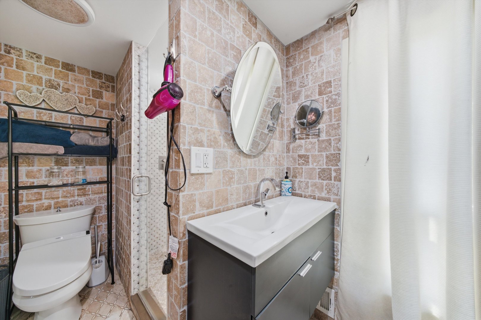 1735 Grey Avenue Property Photo 18