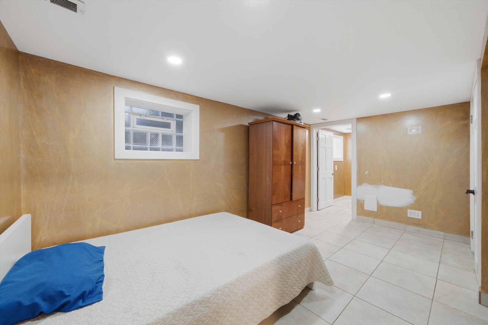 1735 Grey Avenue Property Photo 25