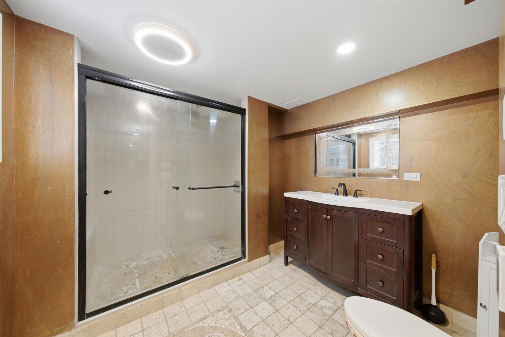 1735 Grey Avenue Property Photo 26