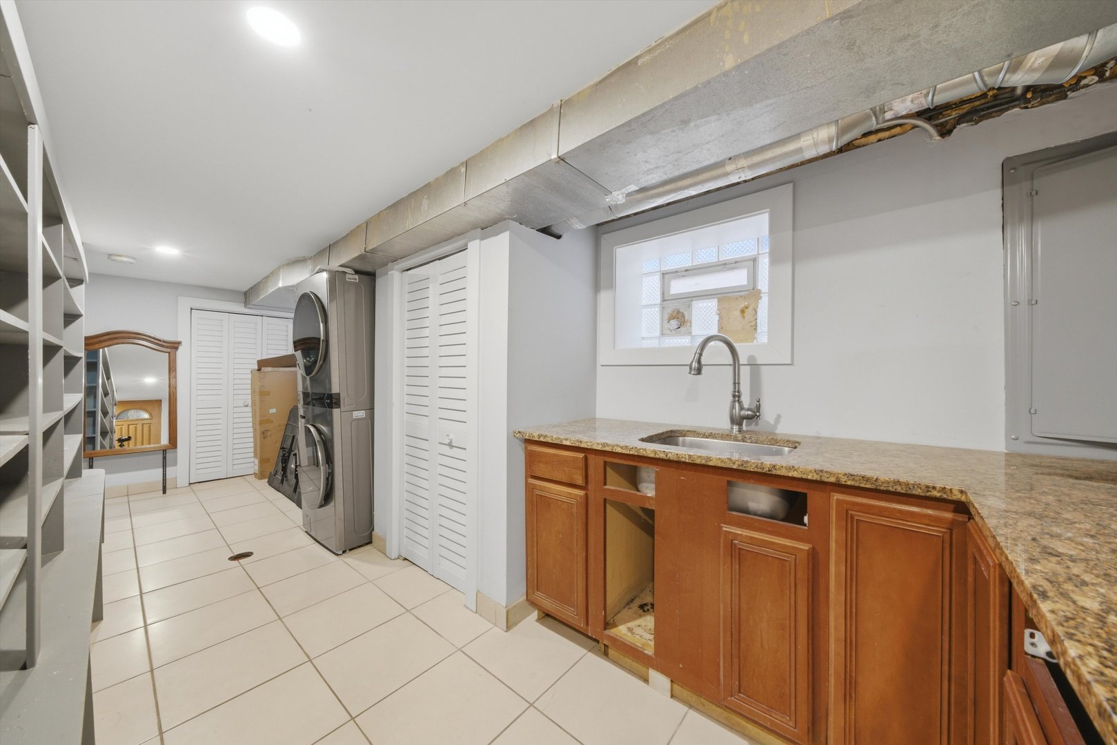 1735 Grey Avenue Property Photo 28