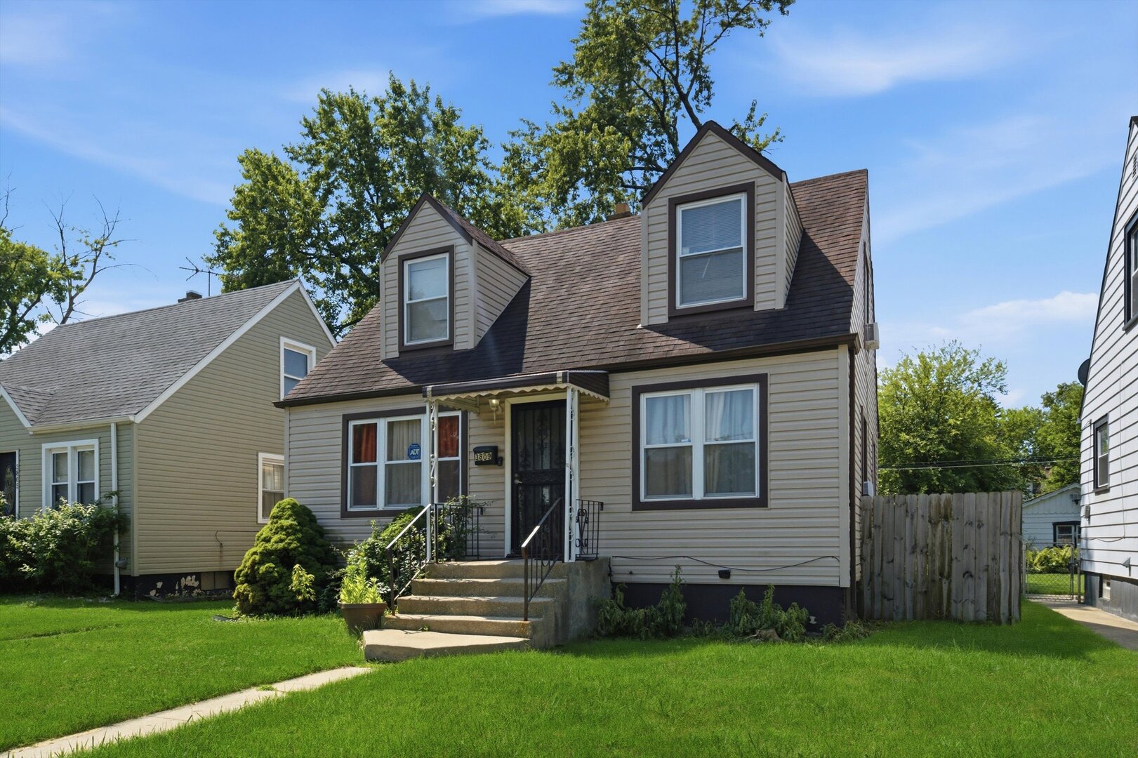 3809 W 86th Street Property Photo 4