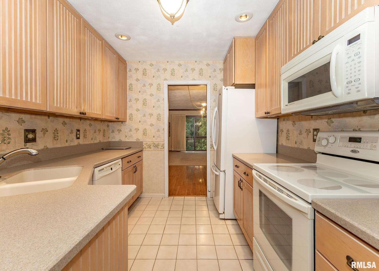 3407 41st Street Property Photo 4