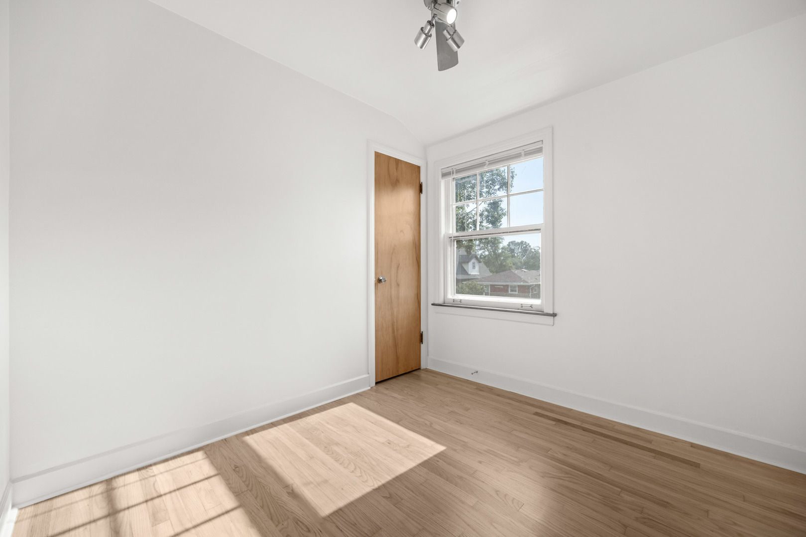 901 Manchester Avenue Property Photo 14