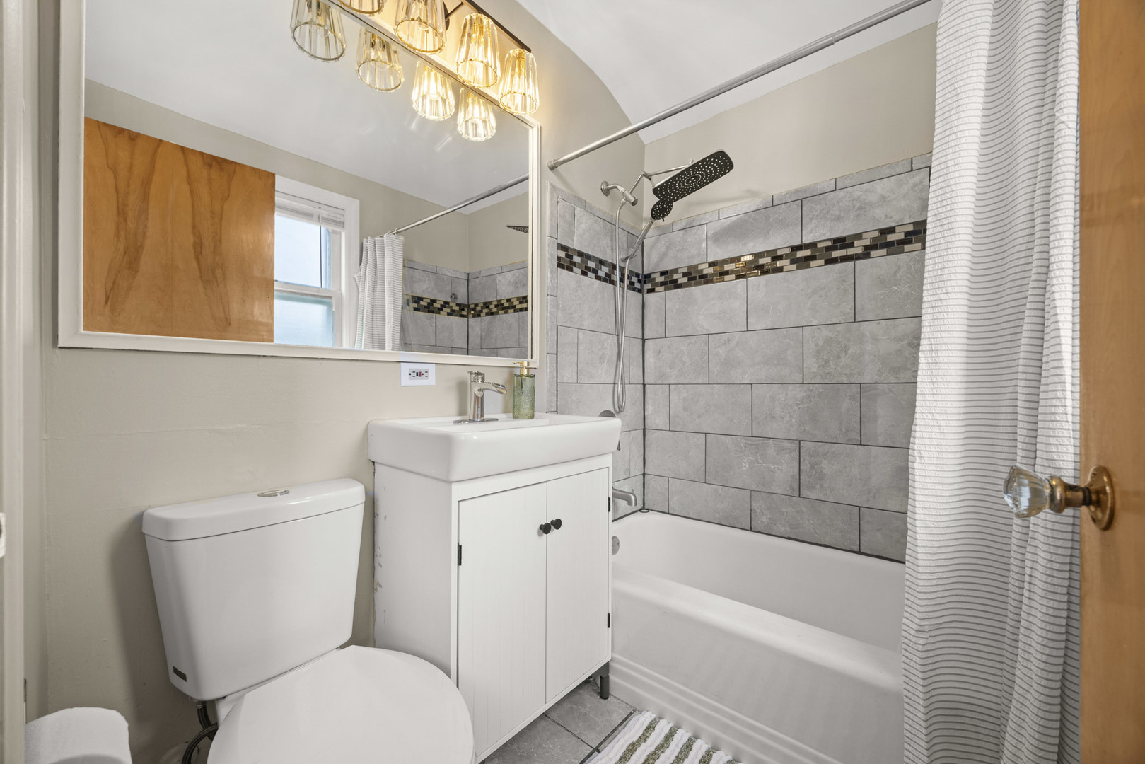 901 Manchester Avenue Property Photo 15