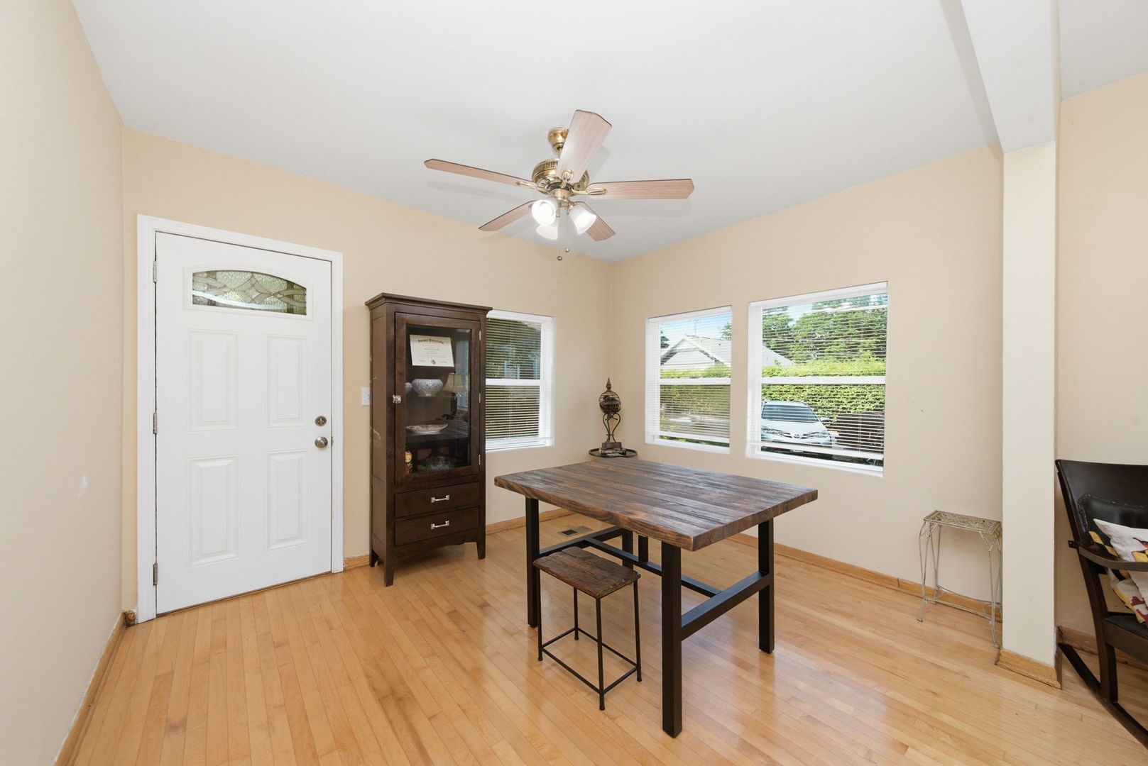 248 W Naperville Road Property Photo 4