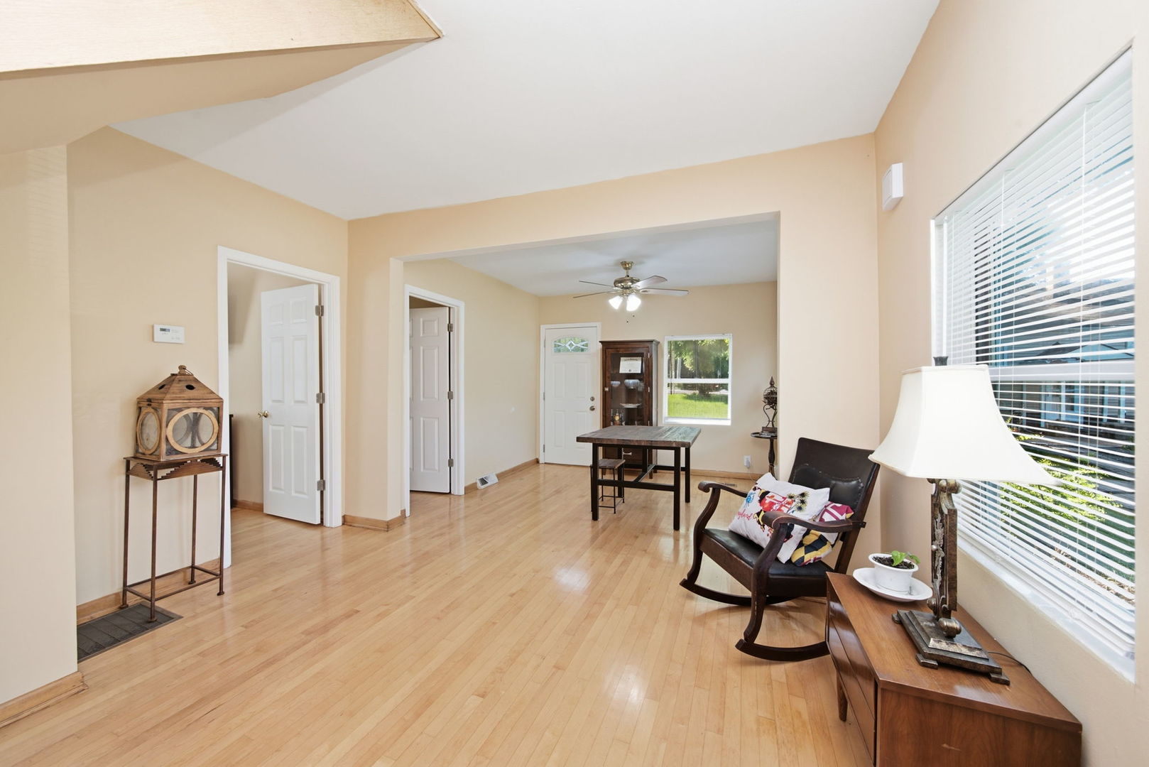248 W Naperville Road Property Photo 5