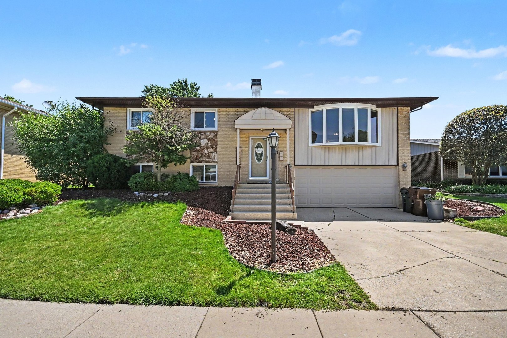 15329 Maple Drive Property Photo 1
