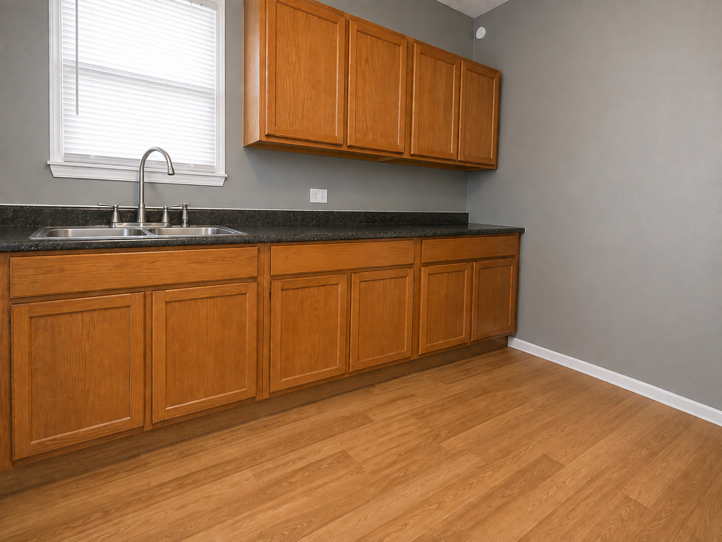 1640 Butler Street Property Photo 4