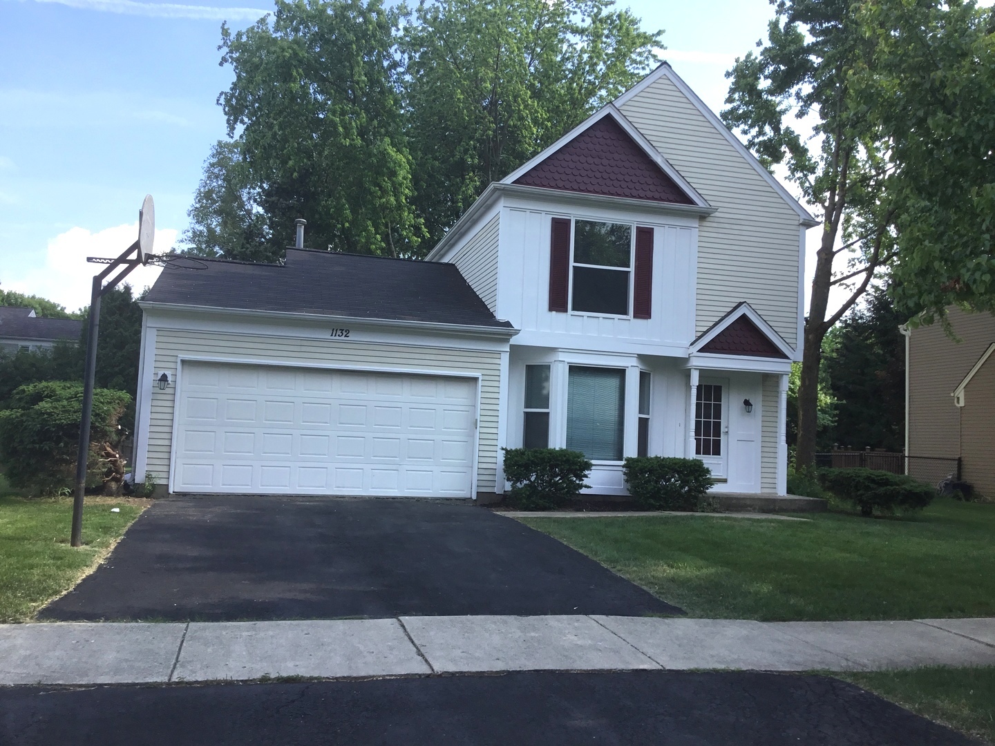 1132 Crimson Court Property Photo 1