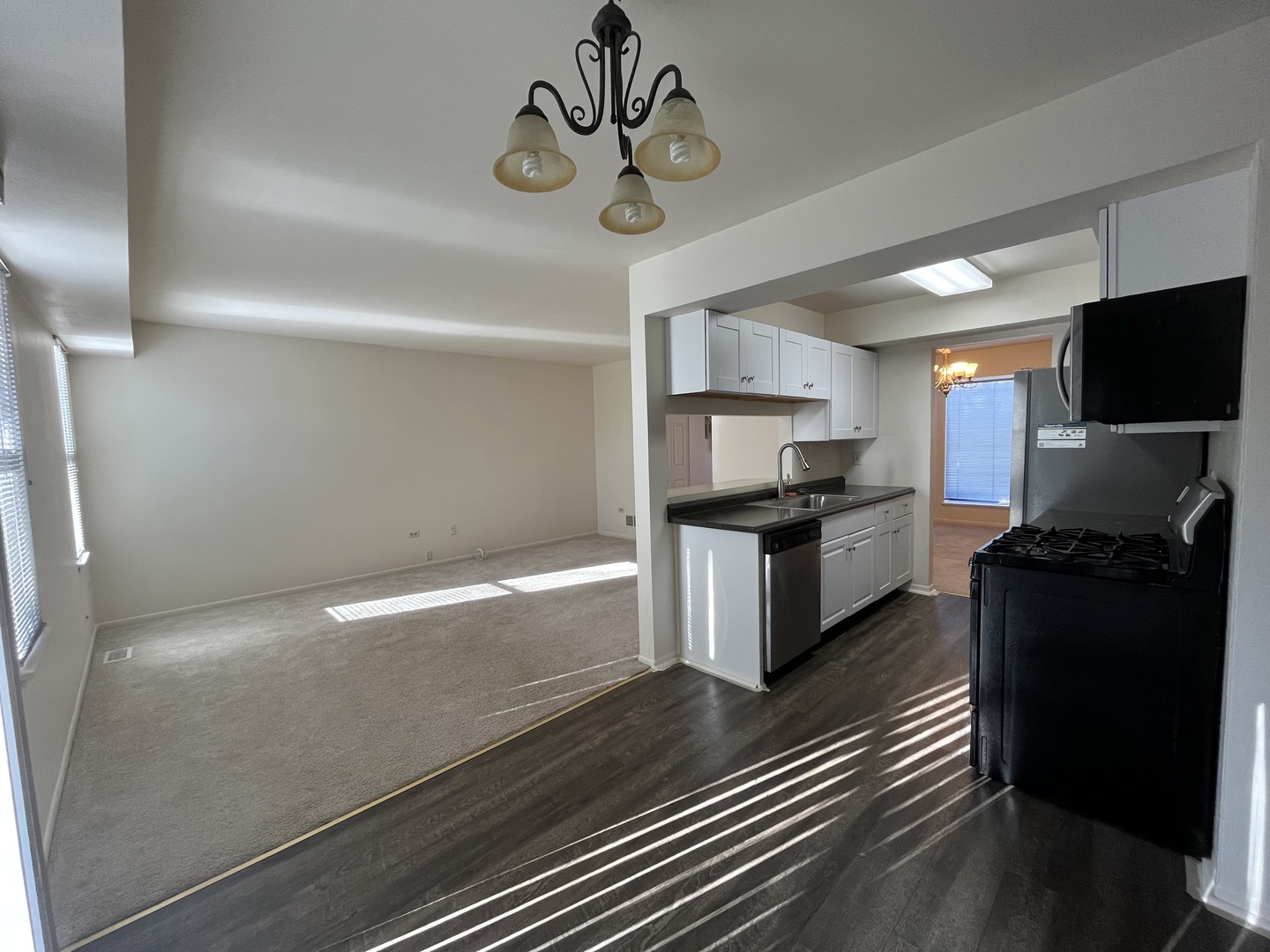 1132 Crimson Court Property Photo 5