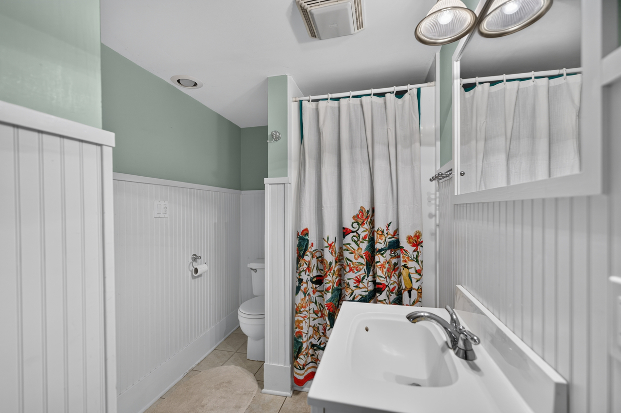 1010 E Evergreen Street Property Photo 22