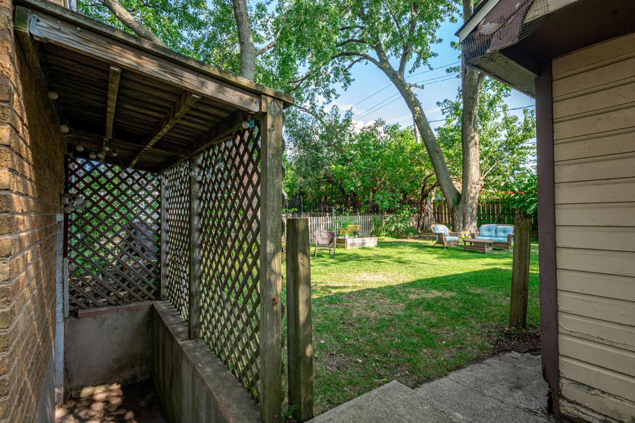 1010 E Evergreen Street Property Photo 23
