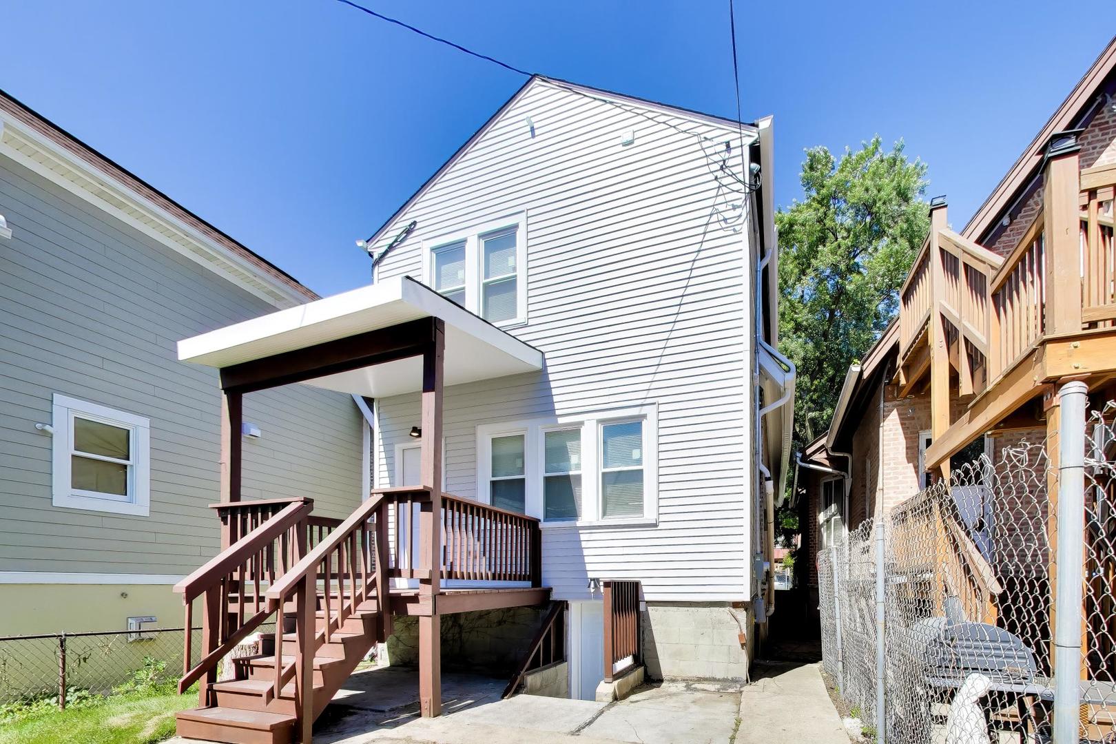 1033 S Claremont Avenue Property Photo 31