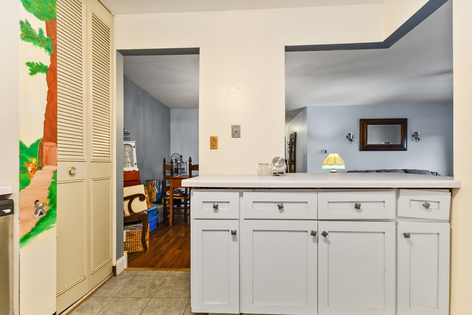 6670 S Brainard Avenue 404 Property Photo 8
