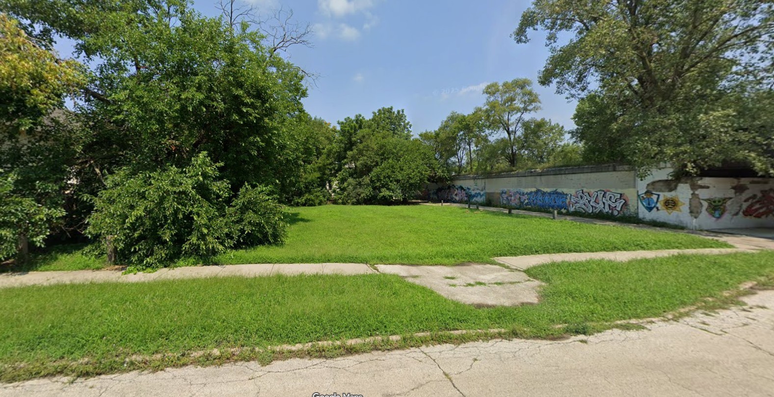 604 W 62nd Street Property Photo 1
