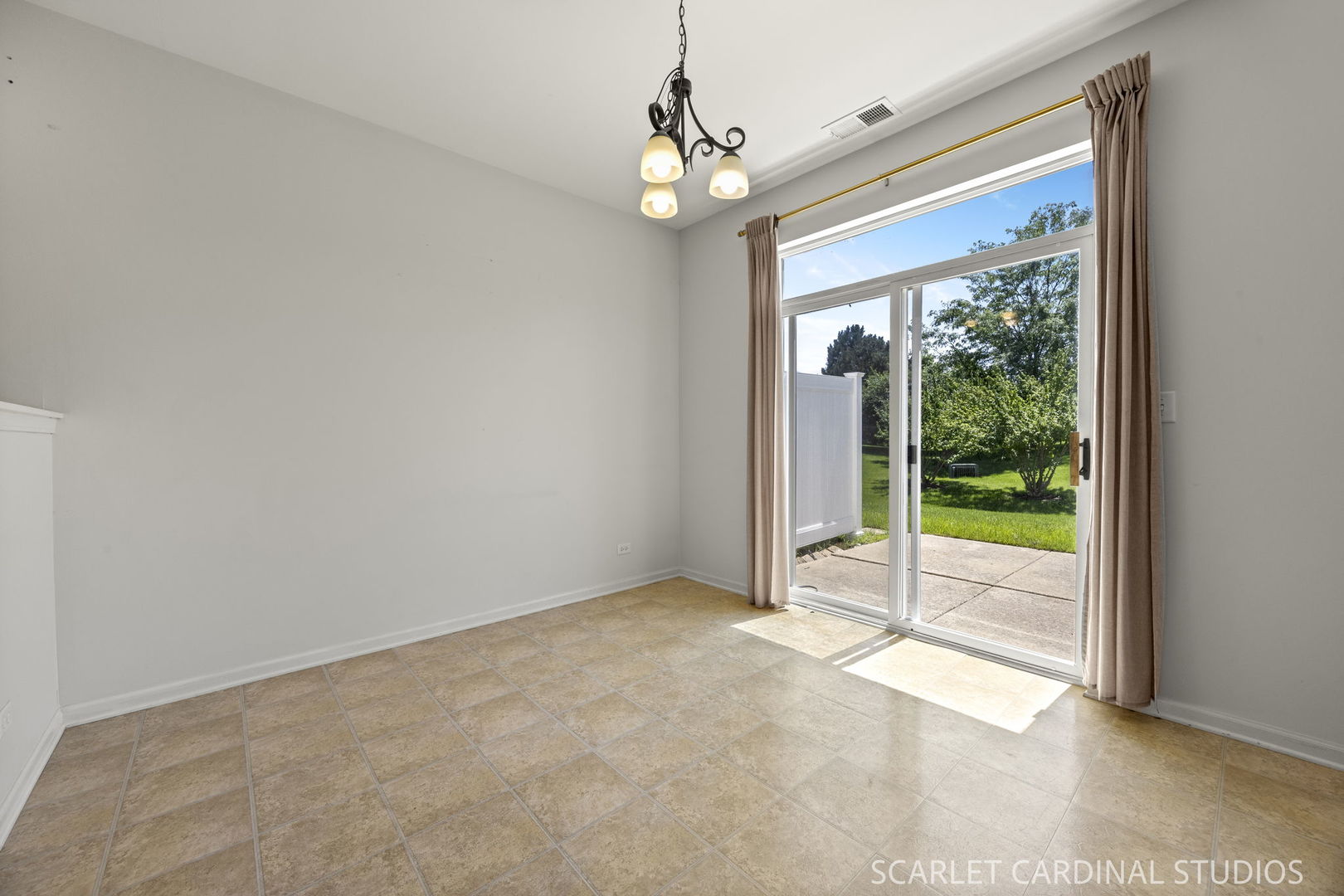 392 Bluegrass Parkway Property Photo 6