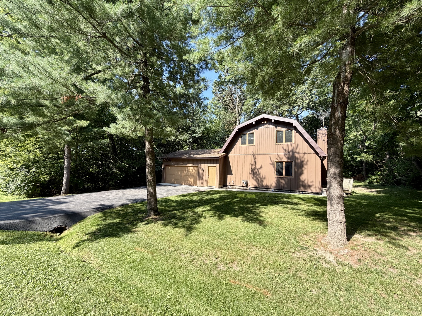 325 Rochester Road Property Photo 1