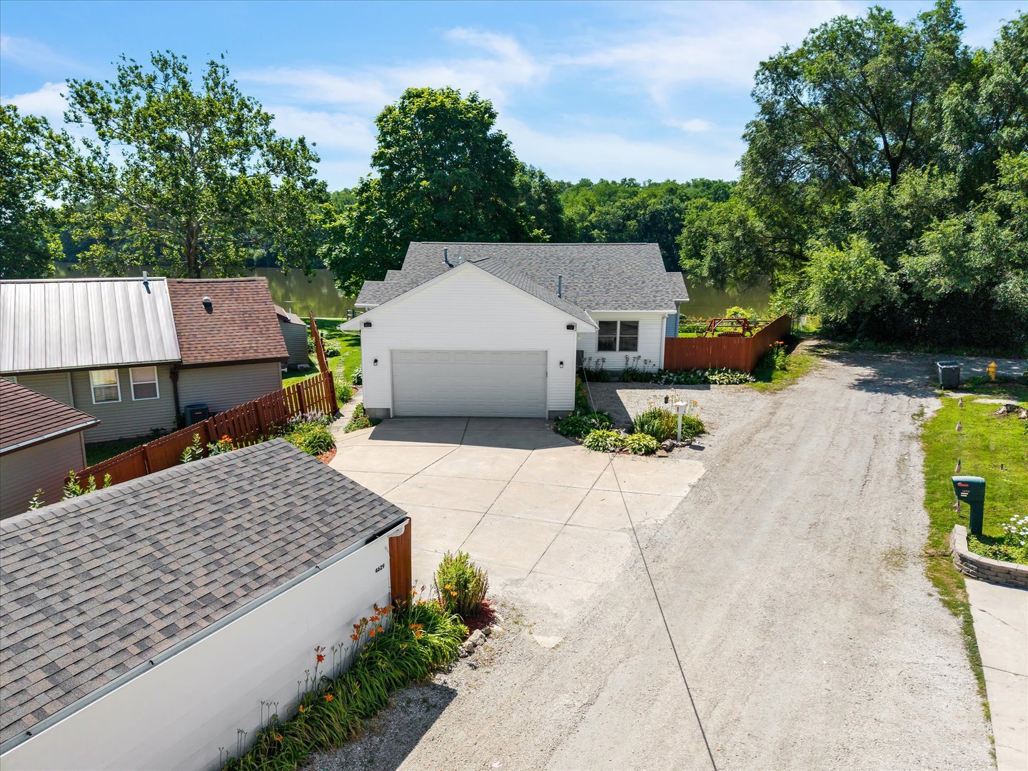 4629 34th Street Property Photo 2