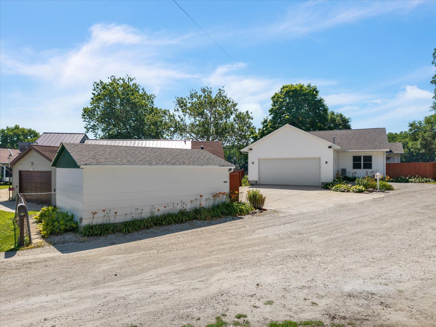 4629 34th Street Property Photo 3